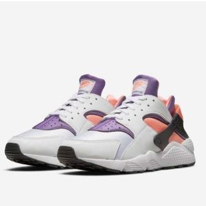 Nike Air Huarache “Bright Mango” Sneakers